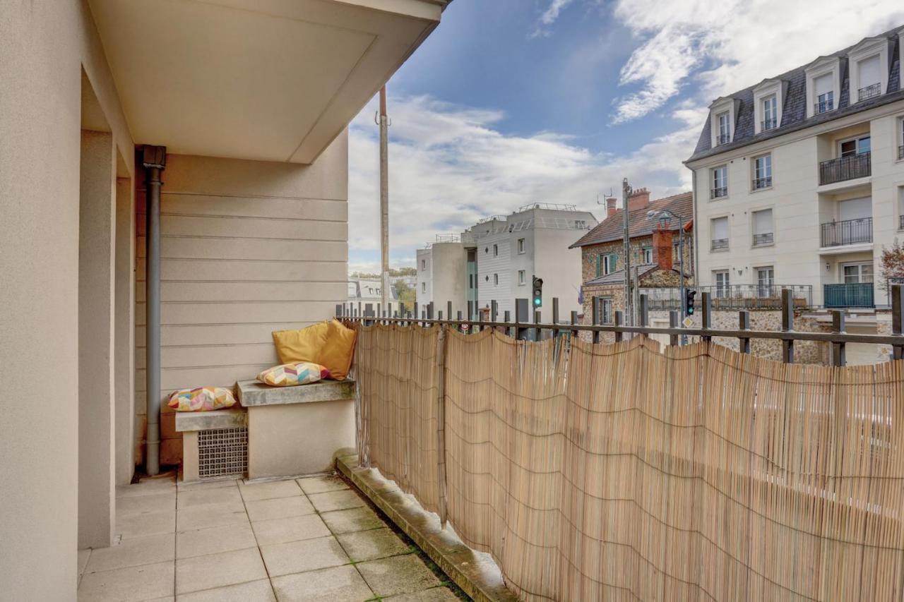 Le Curie - Saint Cyr Apartamento Exterior foto